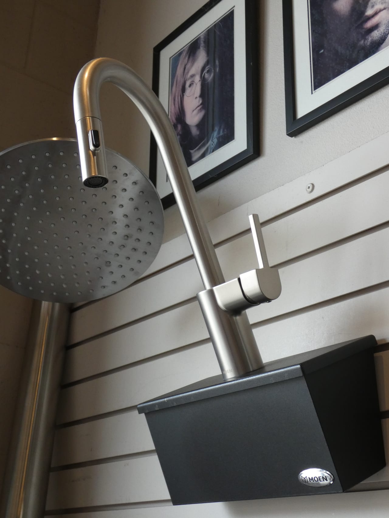 Modern kitchen faucet with a pull-down spray head